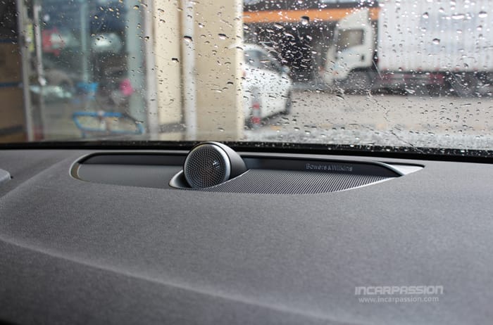 v90 bowers and wilkins