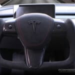 Yoke Style Steering Wheel for Tesla Model 3 & Y - Image 2